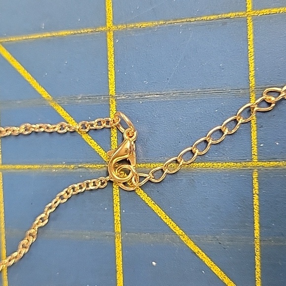 Softball Mom Gold Tone Necklace 18" + 3" Extension - Picture 3 of 3